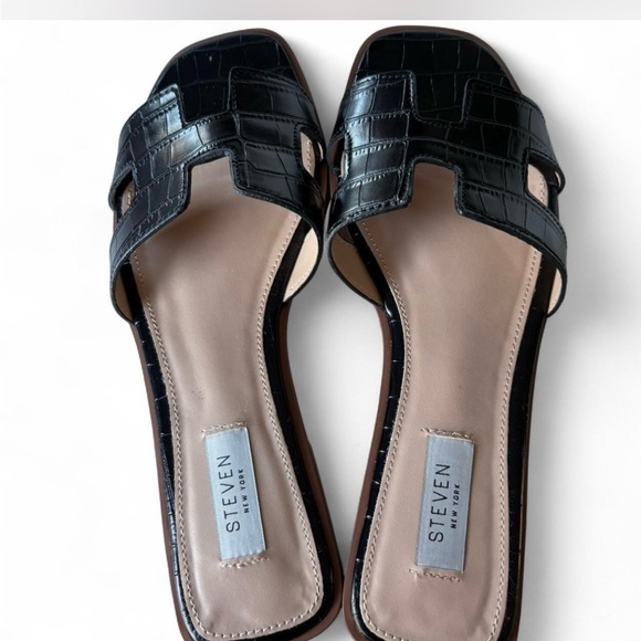 Steven New York Black Croc-Embossed Slide Sandals - Picture 1 of 3